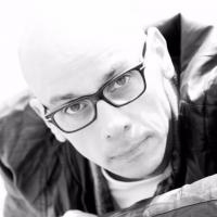 Richard Sprokkenreef regisseur van The New Voices
